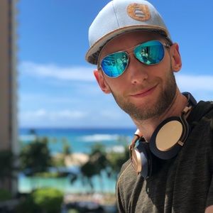 Meet your Posher, Jeffrey